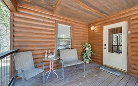 Broken Bow Cabin With Hot Tub And Fire Pit, Near Lake!